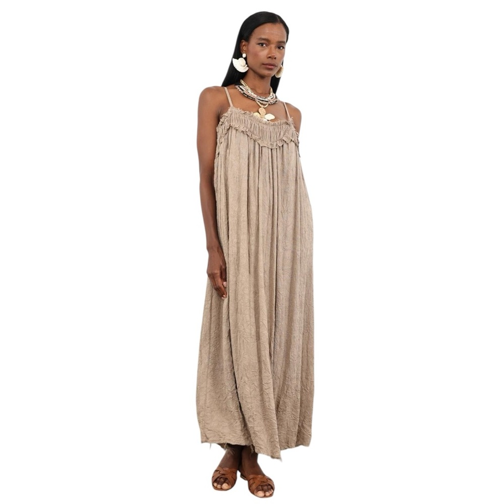 Massimo Dutti
Long  Gathered  Halter Neck Strappy Dress in Sz S